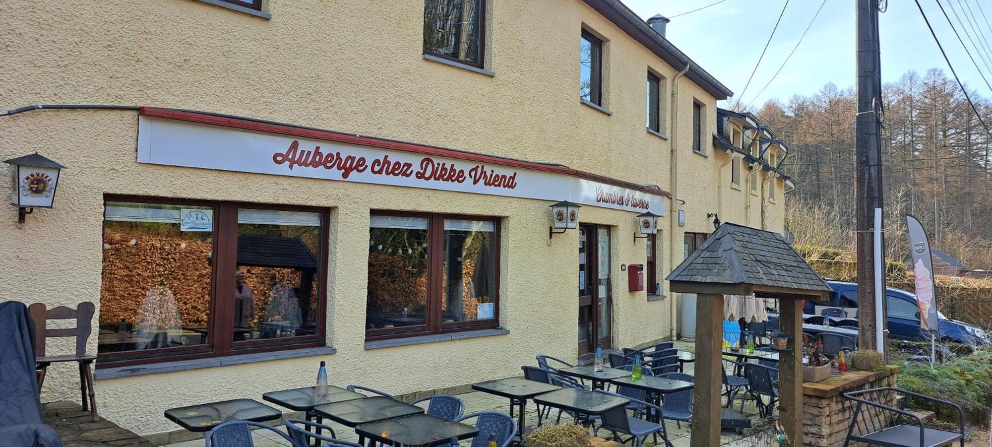 Dikke Vriend , Herberg & Taverne Chiny Exteriör bild