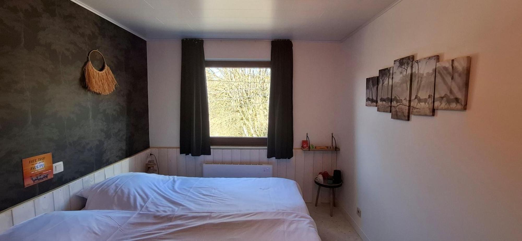 Dikke Vriend , Herberg & Taverne Chiny Exteriör bild