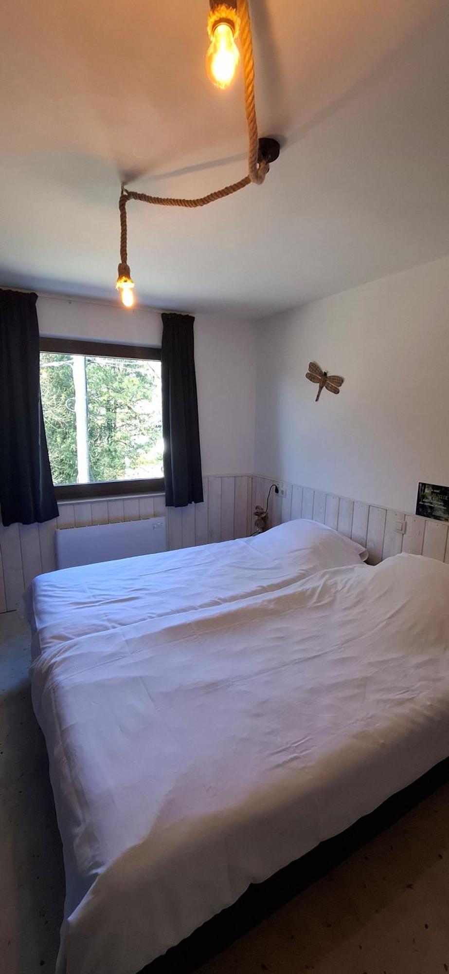 Dikke Vriend , Herberg & Taverne Chiny Exteriör bild